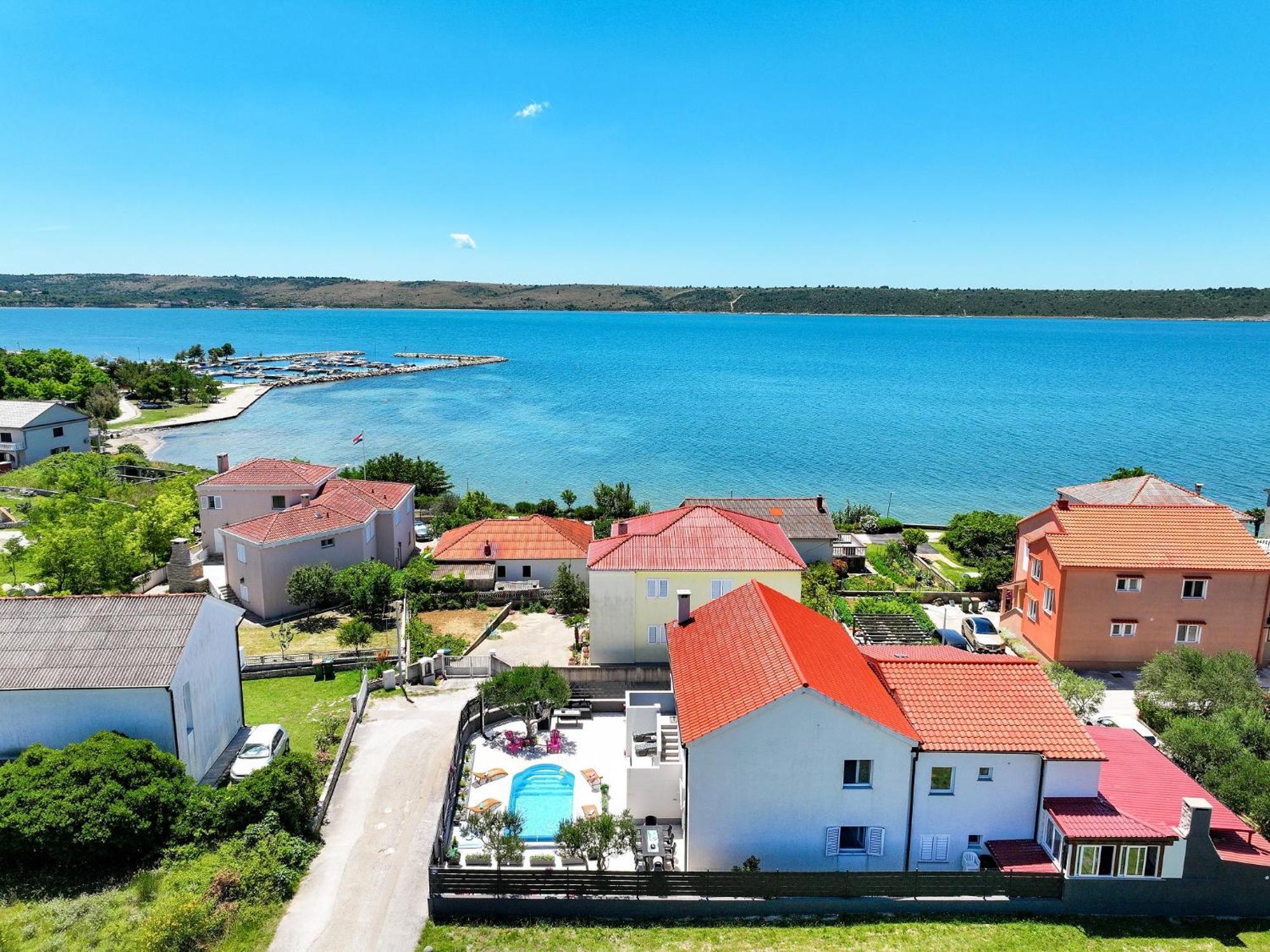 Apartments Feliks Ljubač Esterno foto